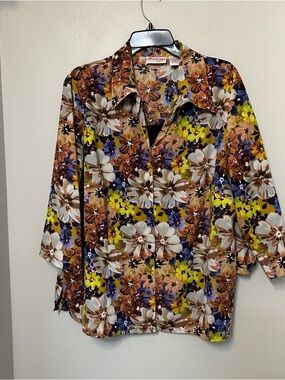 Joanna Plus Button Women's Size 1X Floral Button Up 3/4 Sleeve Cami Blouse